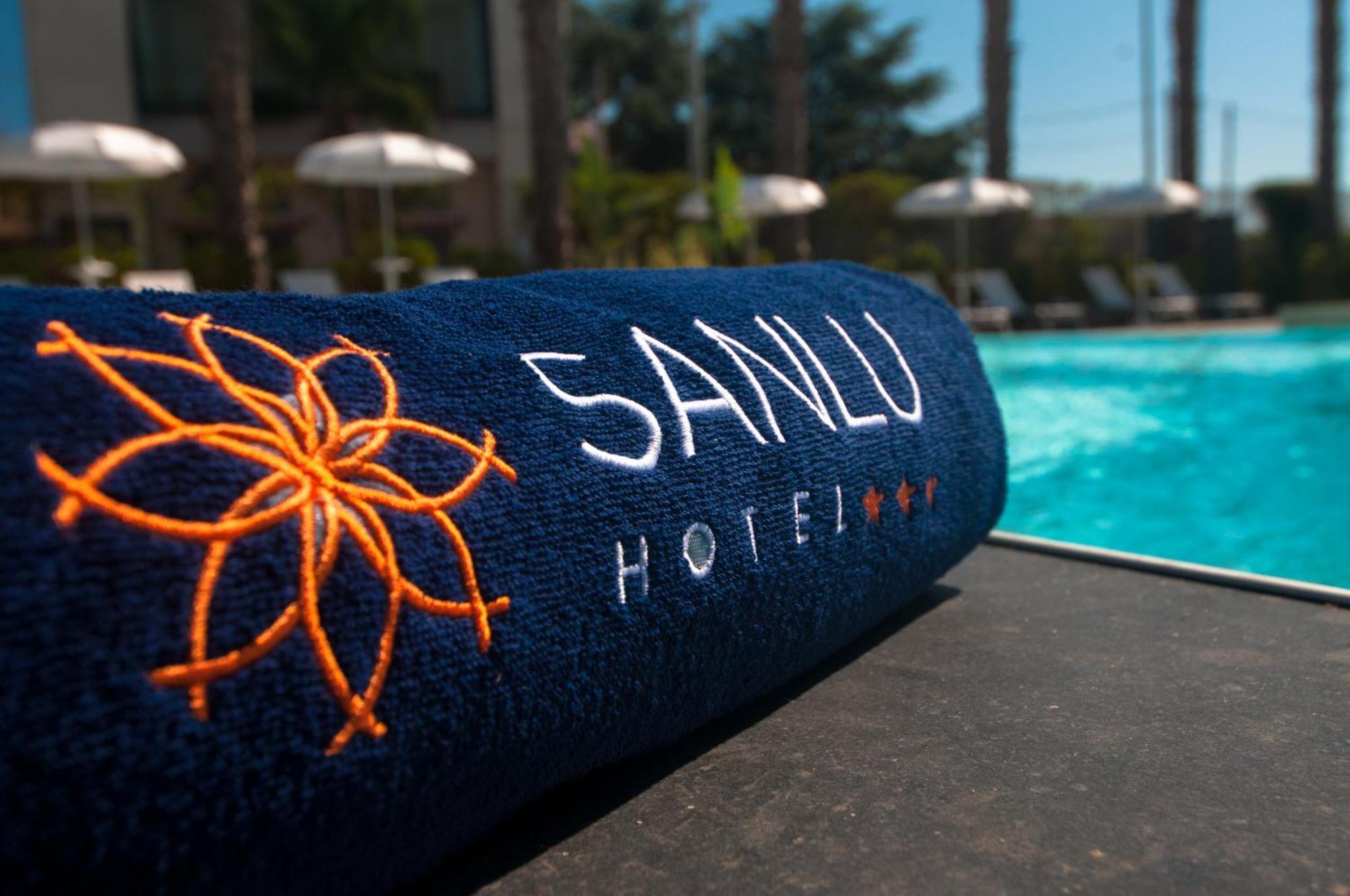 Sanlu Hotel Serrano Exterior photo