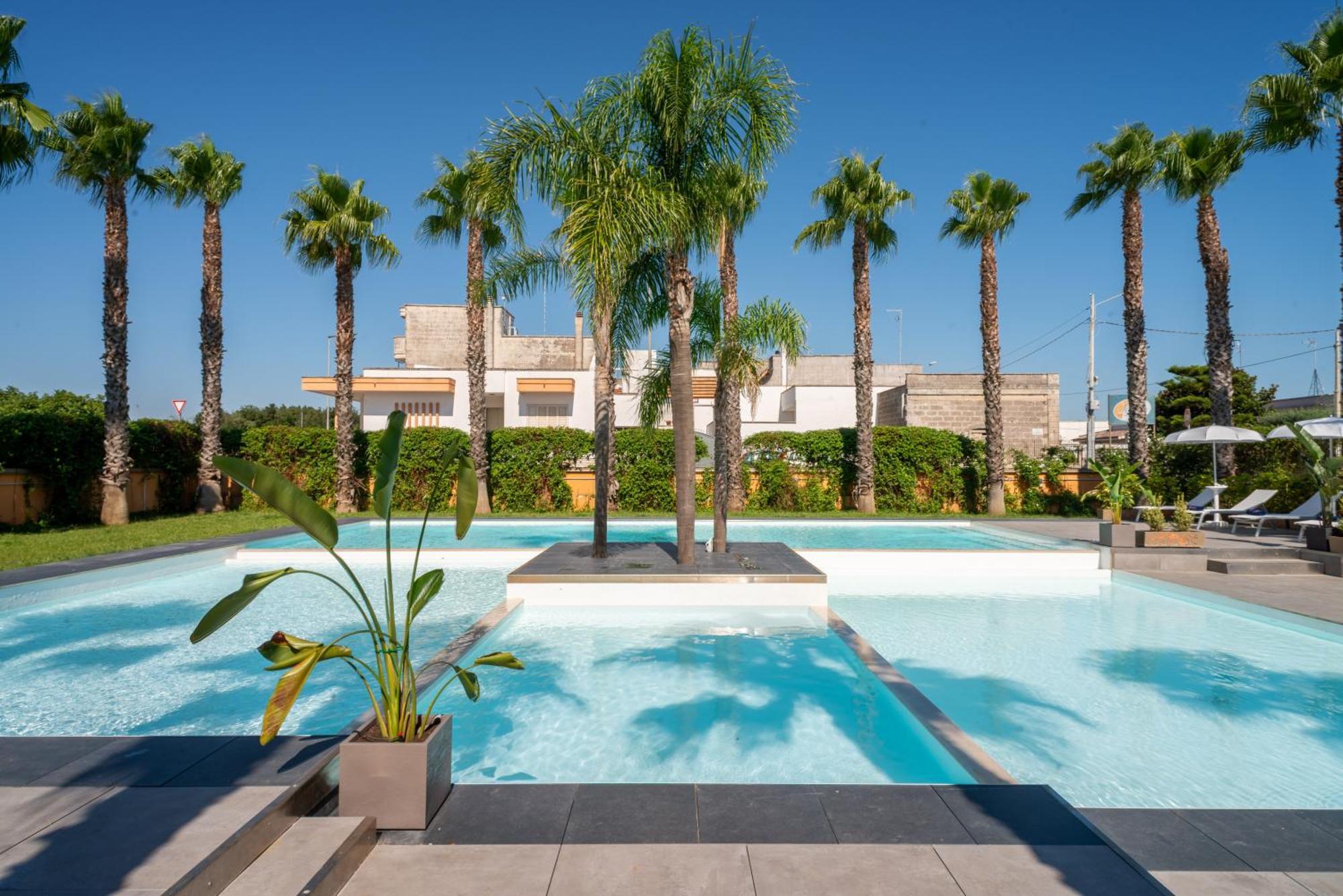 Sanlu Hotel Serrano Exterior photo